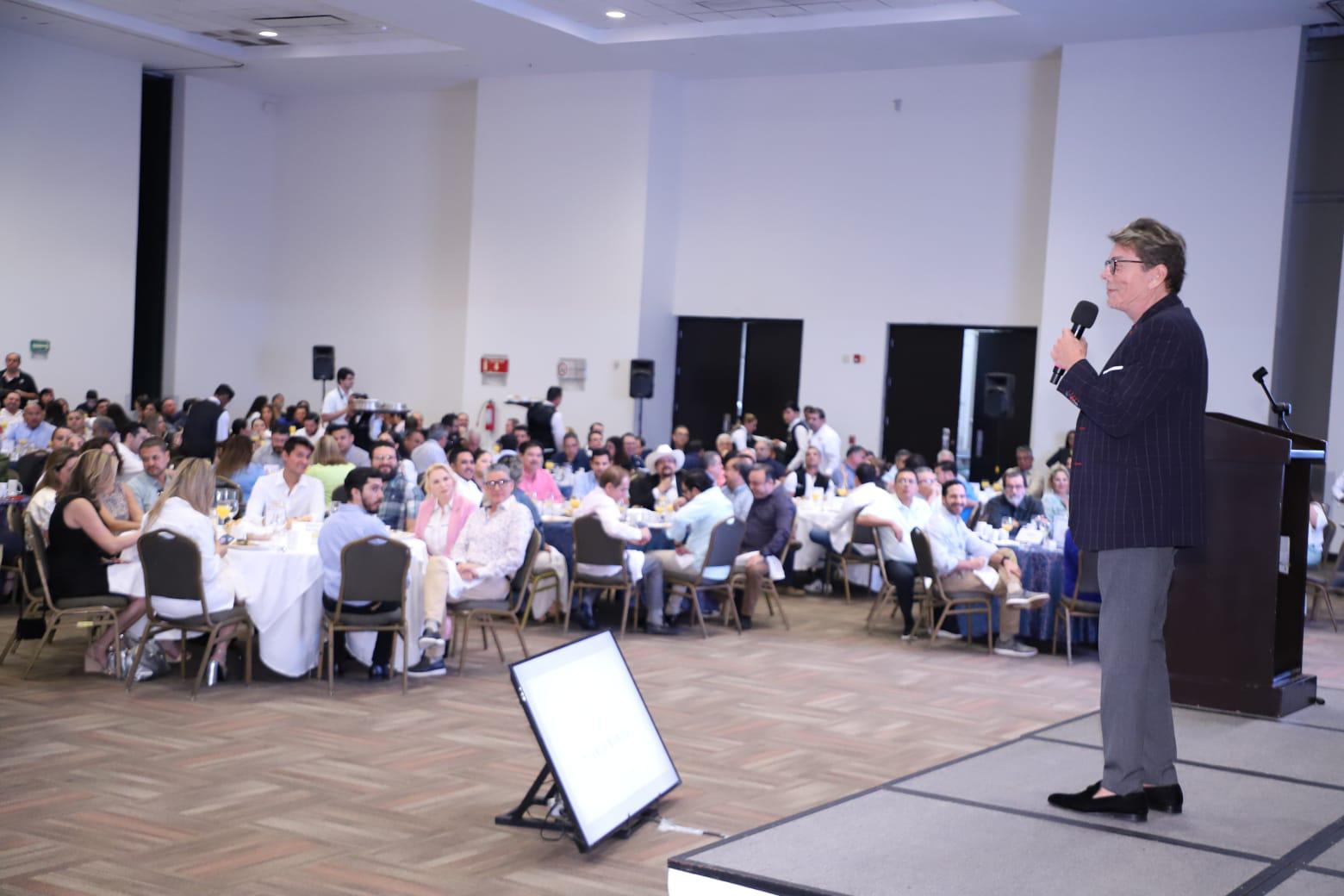 $!Ernesto Coppel cuenta la historia de lo que ahora es el exitoso Grupo Pueblo Bonito