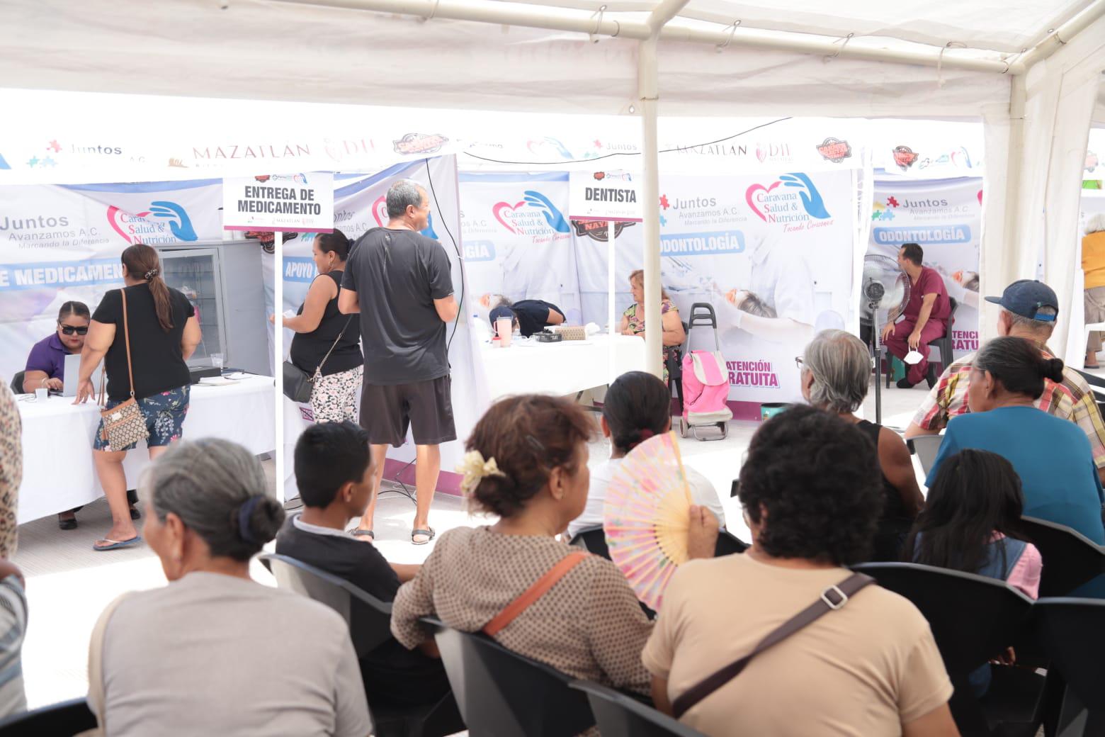 $!Mazatlecos responden al segundo día de la Caravana de Salud y Nutrición ‘Tocando Corazones’