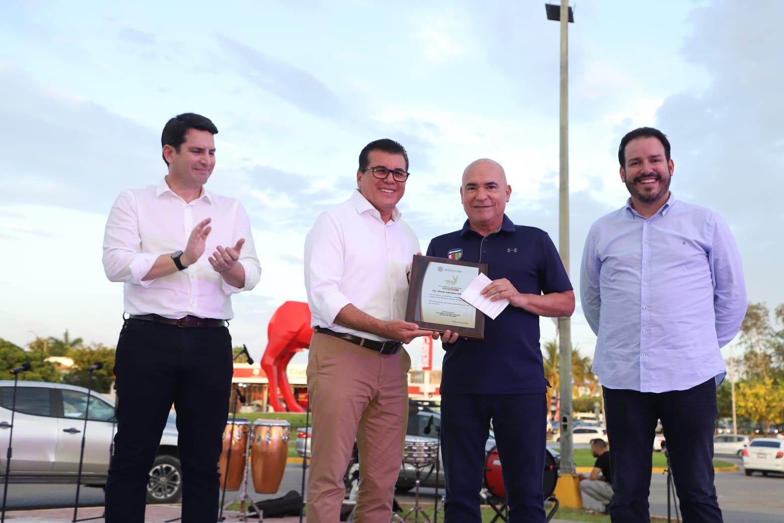 $!Inauguran nuevo monumento ‘El Gran Orgullo’, en Mazatlán