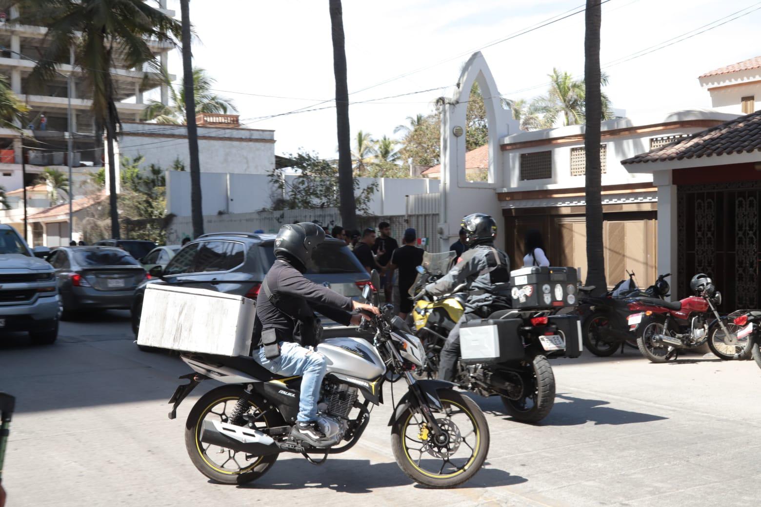 $!Arman protesta contra vecino en Mazatlán; vandalizan vivienda