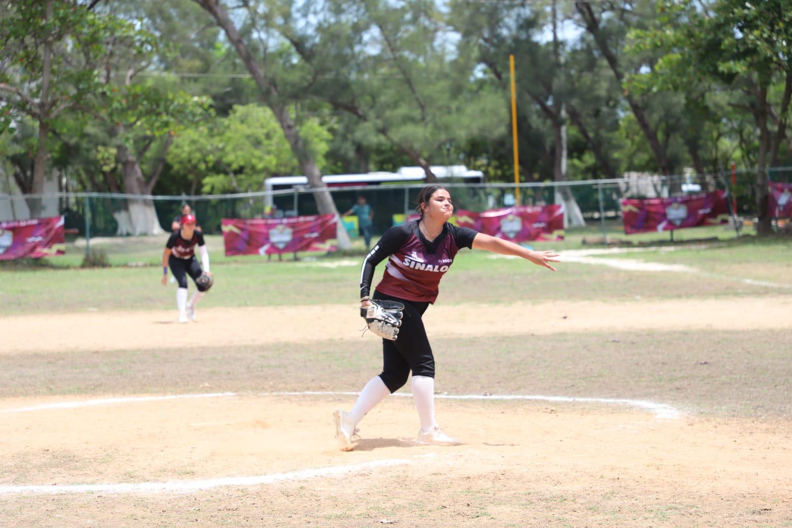 $!¡Son niñas de oro! Sinaloa se cuelga el oro en softbol de Nacionales Conade