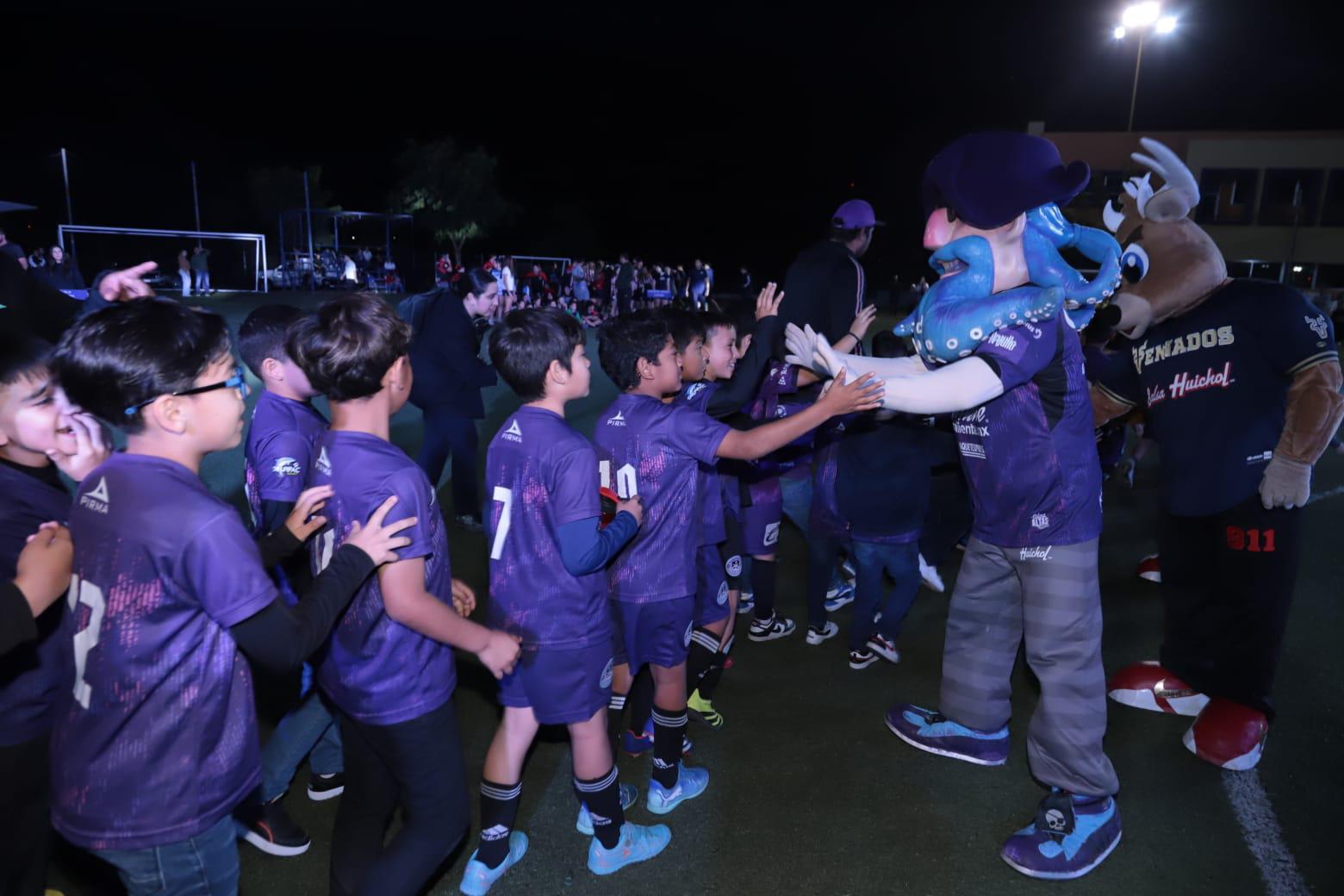 $!Colorida apertura de Festival Deportivo Anglo Moderno