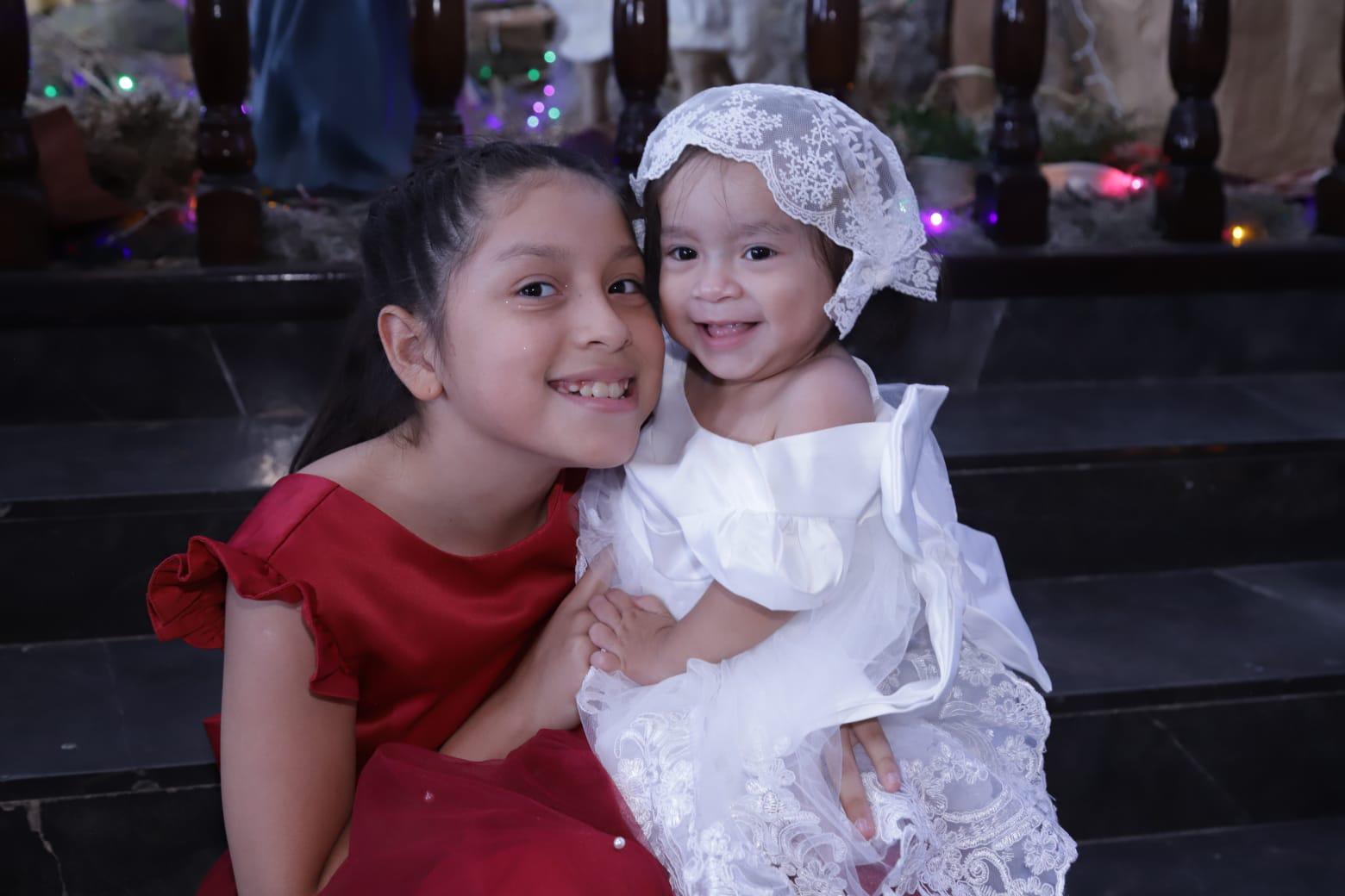 $!Helena Sofía y Zoé.
