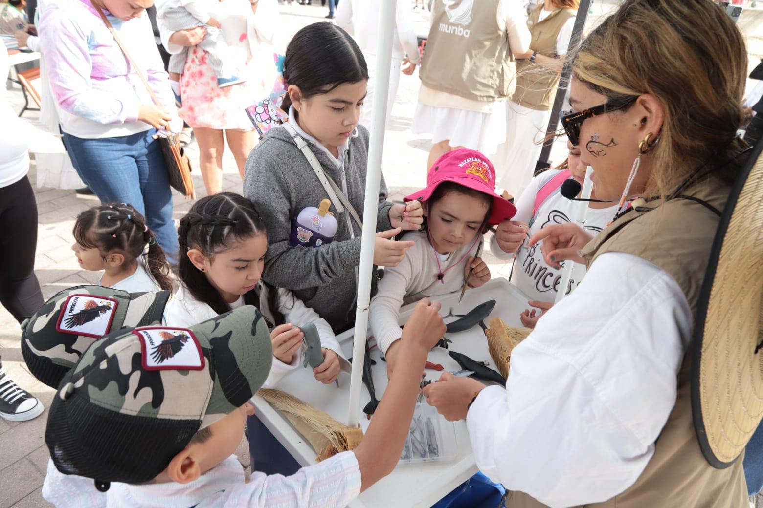 $!Recargan energía y conciencia con Equinoccio de Primavera en Mazatlán