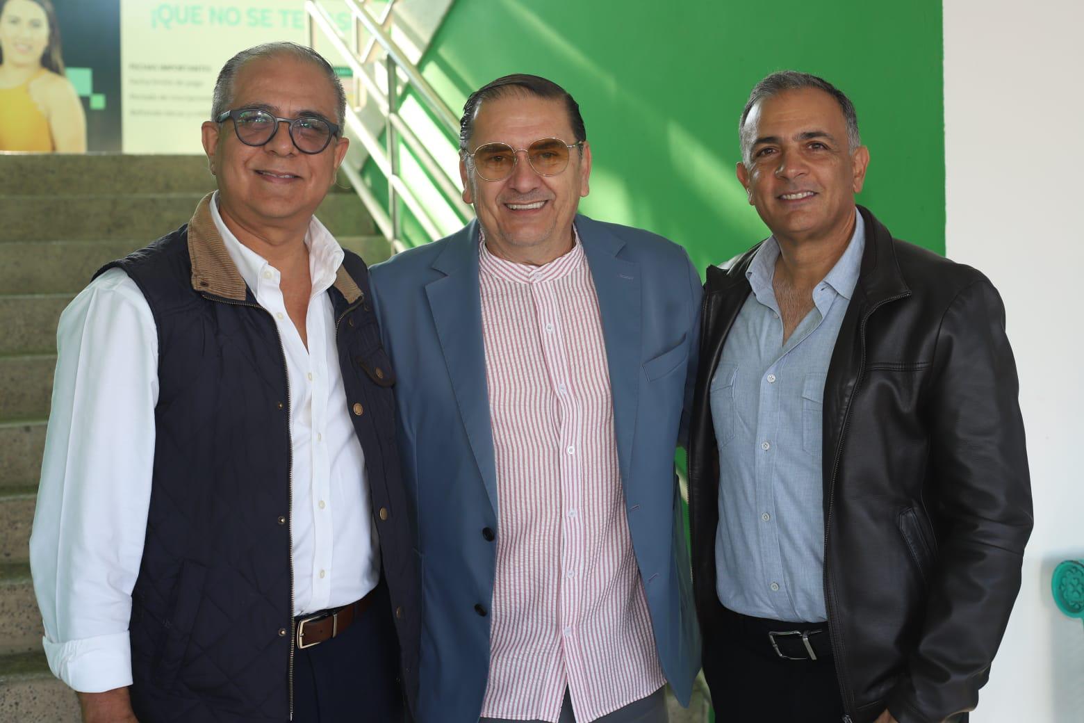 $!Nicolás Santa Cruz, Óscar García y Lino Suárez Guzmán.