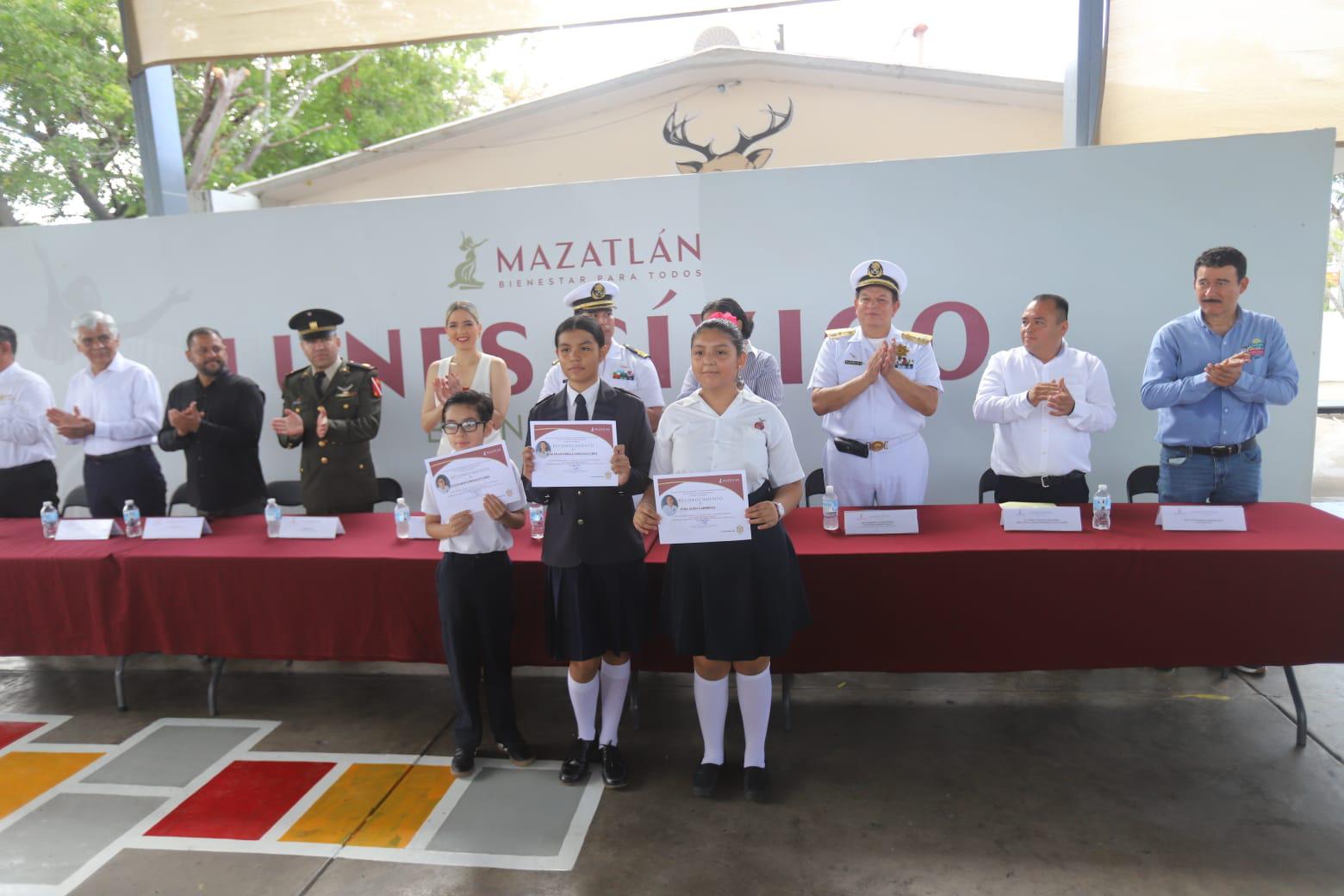 $!Denuncia director que Primaria 13 de Septiembre fue vandalizada tres veces en mayo pasado