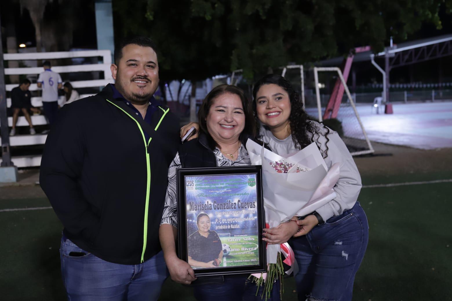 $!Obtiene bicampeón La Mejor FM en la Liga de Medios