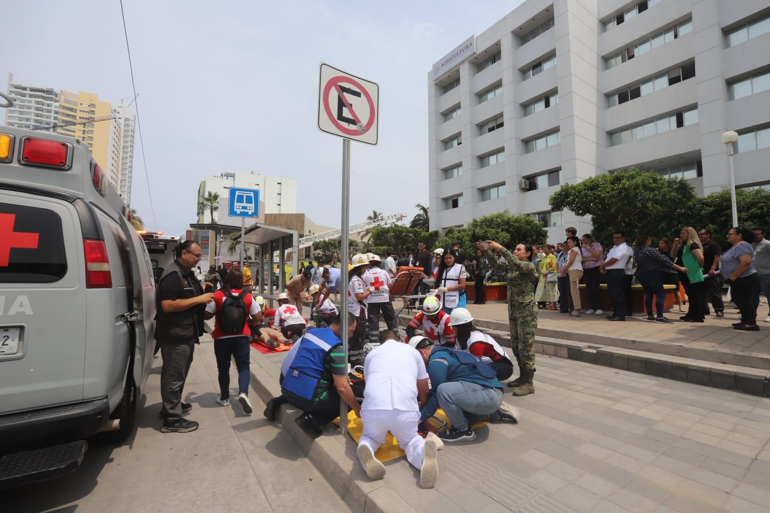 $!Promueven en Mazatlán la cultura de la prevención con 27 simulacros simultáneos