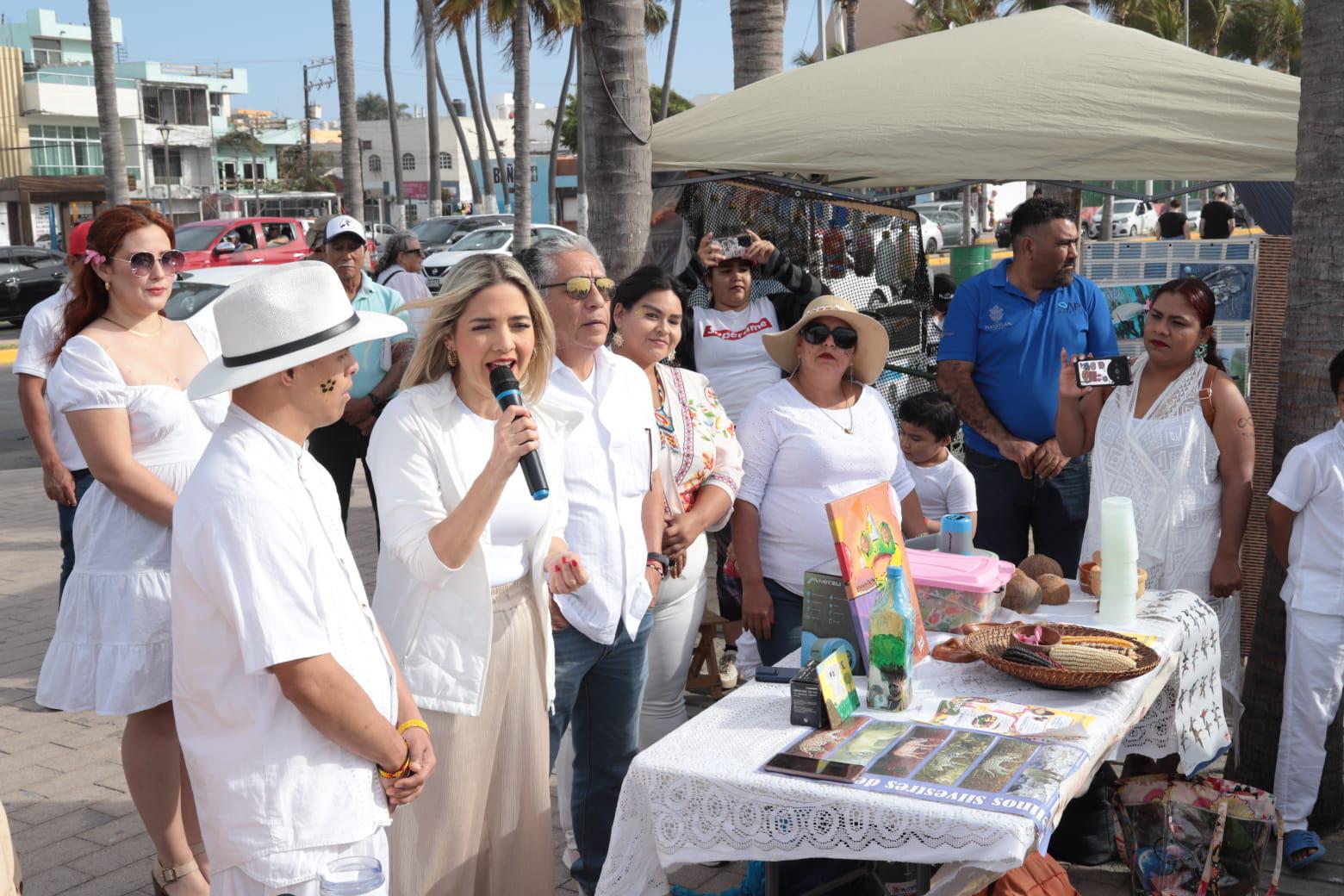 $!Recargan energía y conciencia con Equinoccio de Primavera en Mazatlán