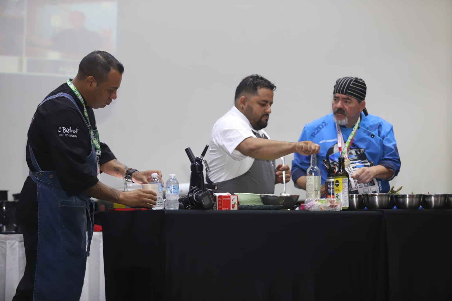 $!Reflexiona chef Óscar Osuna sobre la importancia de la reconexión culinaria en las nuevas generaciones
