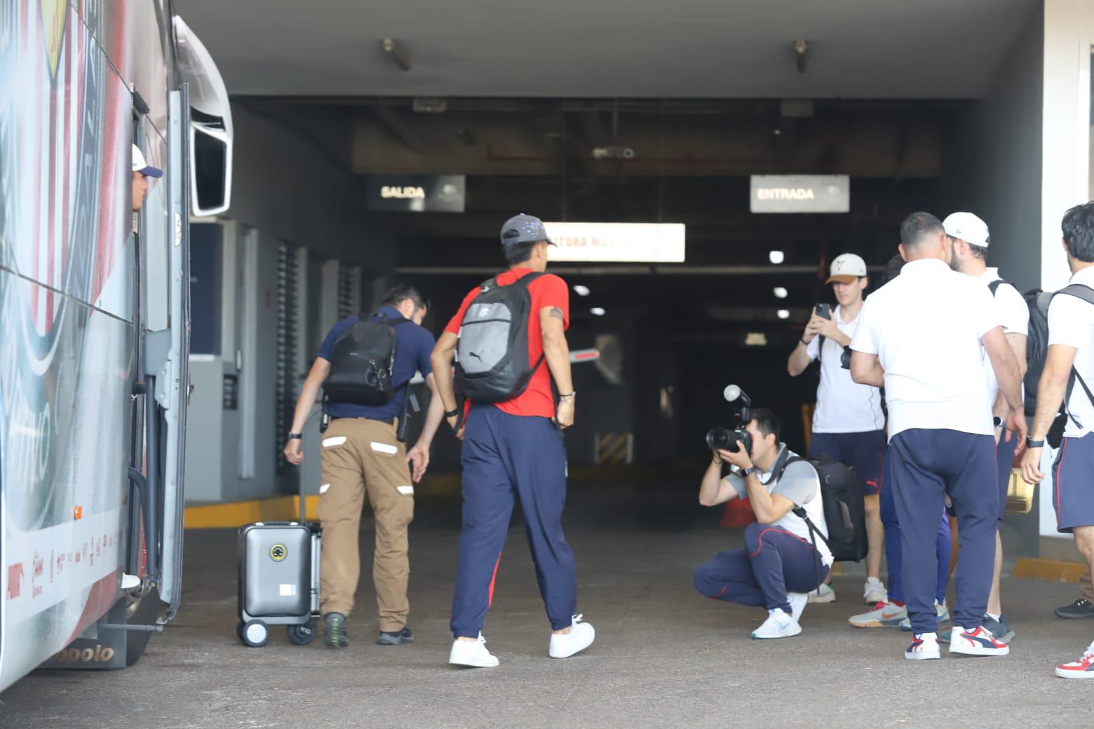 $!Chivas llega a Mazatlán en busca de triunfo crucial