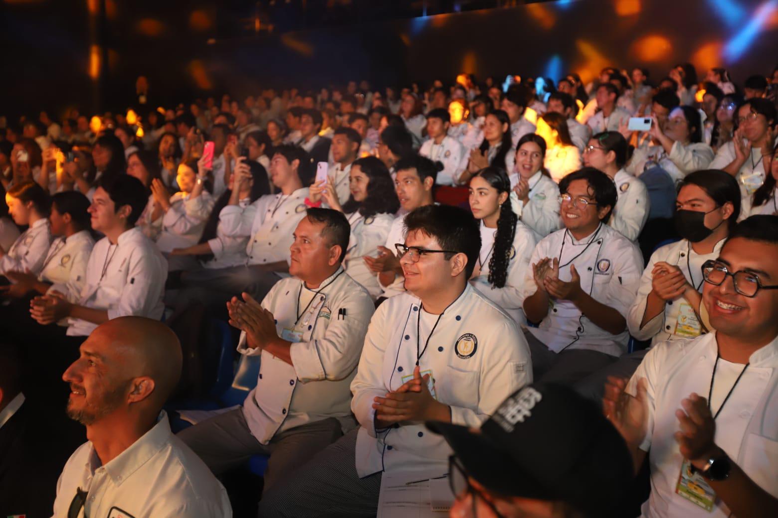 $!Con Foro Estudiantil arranca en Mazatlán el movimiento gastronómico Tierra y Sal