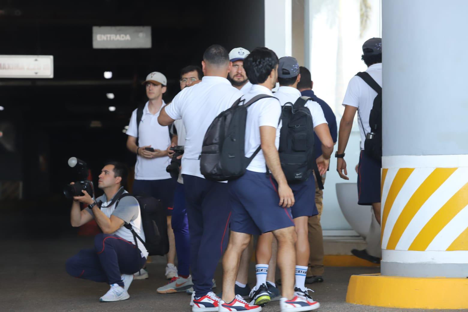 $!Chivas llega a Mazatlán en busca de triunfo crucial