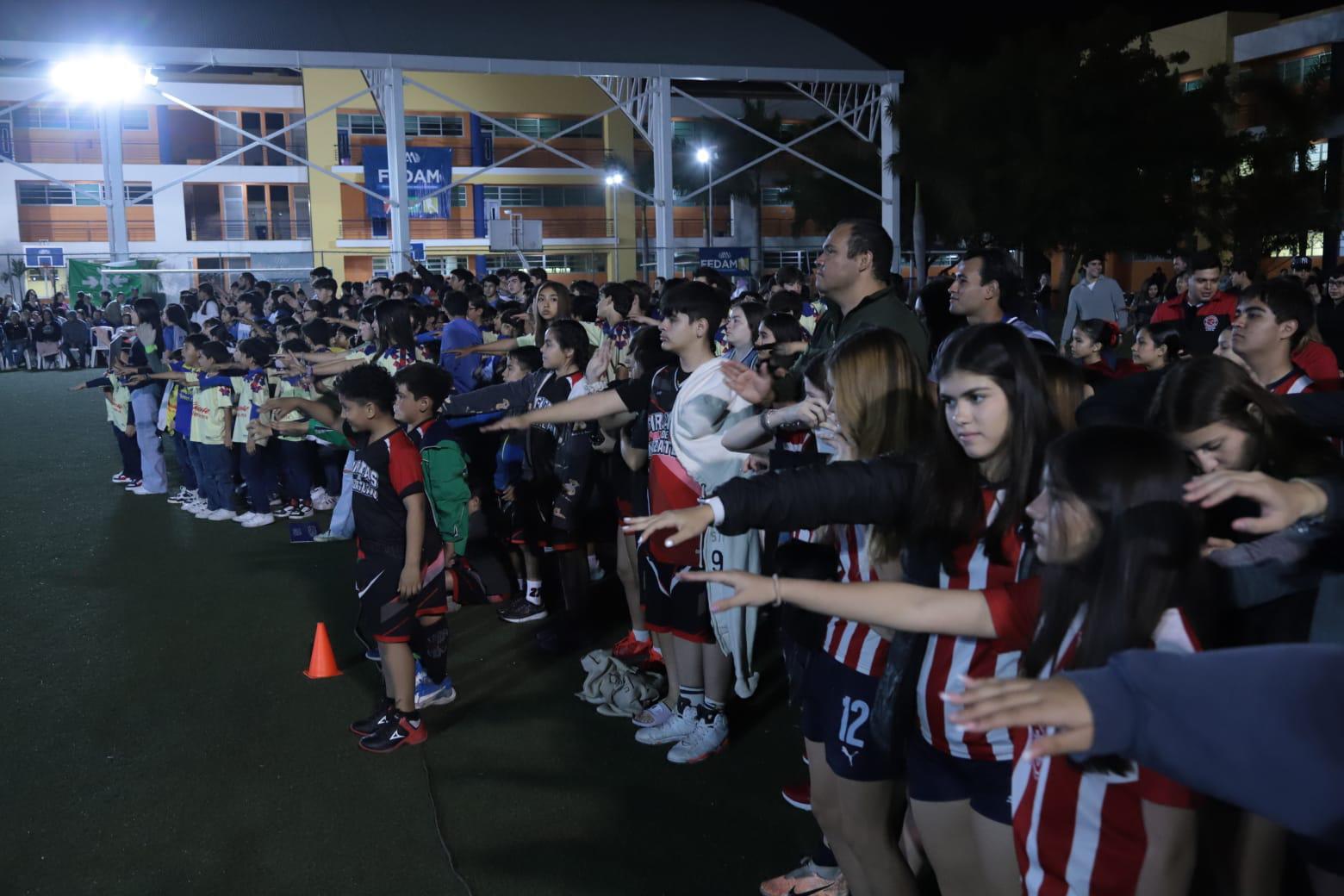 $!Colorida apertura de Festival Deportivo Anglo Moderno