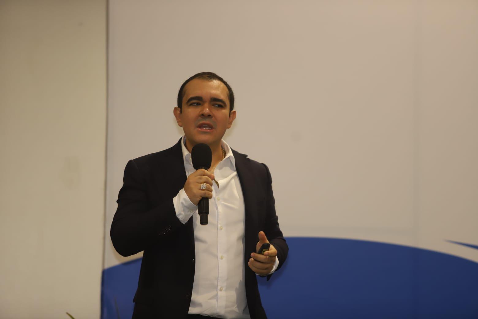 $!Mazatlán compite por el segmento médico de cirugía plástica: Rigoberto Arámburo
