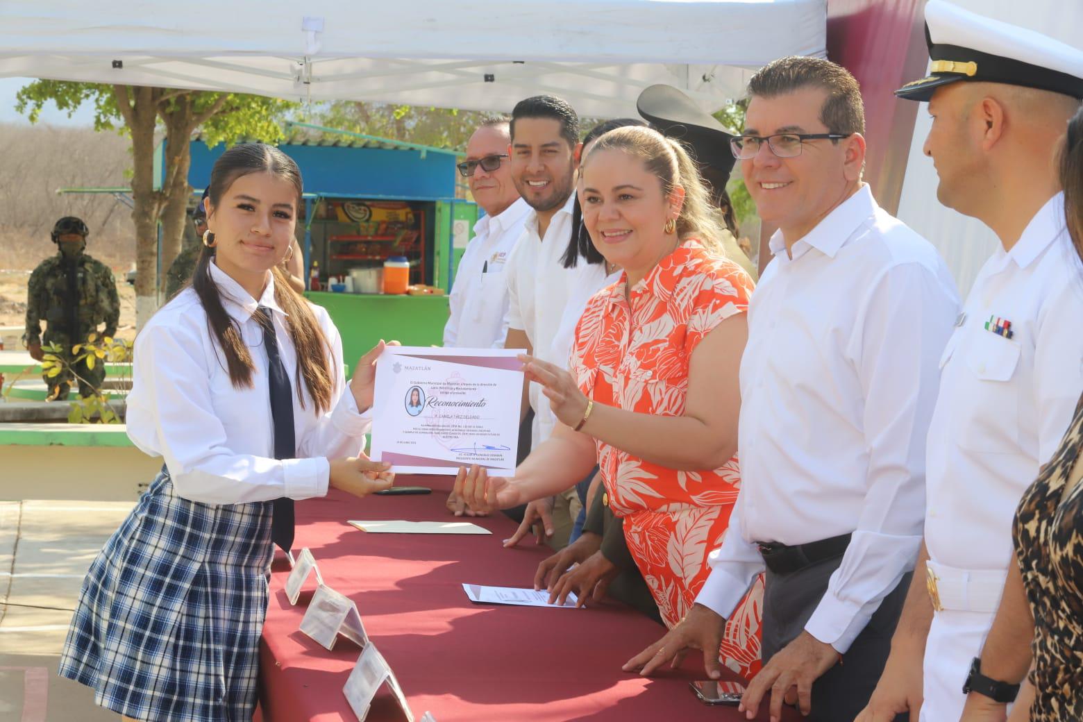 $!Destaca Alcalde importancia de bachilleratos tecnológicos para Mazatlán