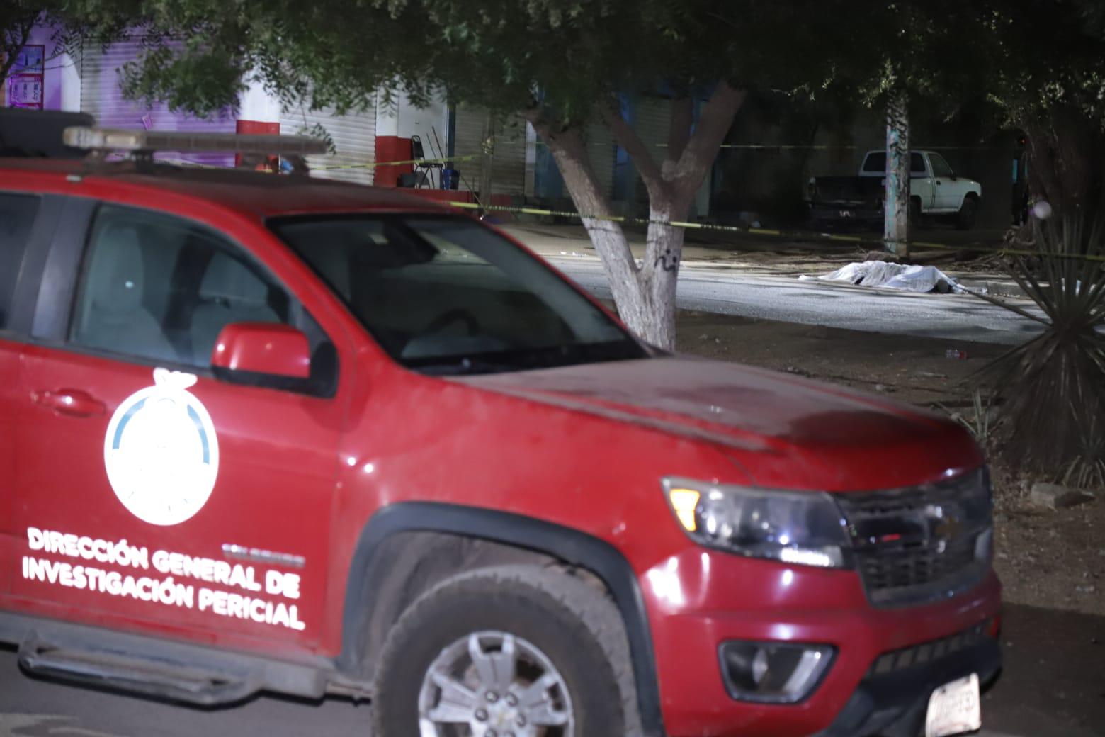 $!Balean a hermanos en Mazatlán; uno muere y otro en un hospital