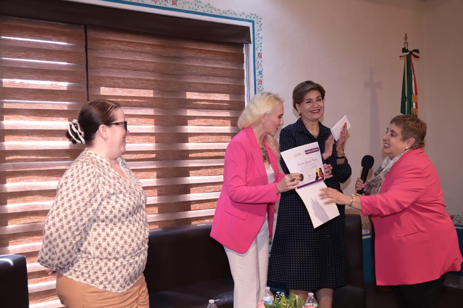 $!Comparten mujeres líderes experiencias y consejos para el desarrollo de las mujeres en el área profesional