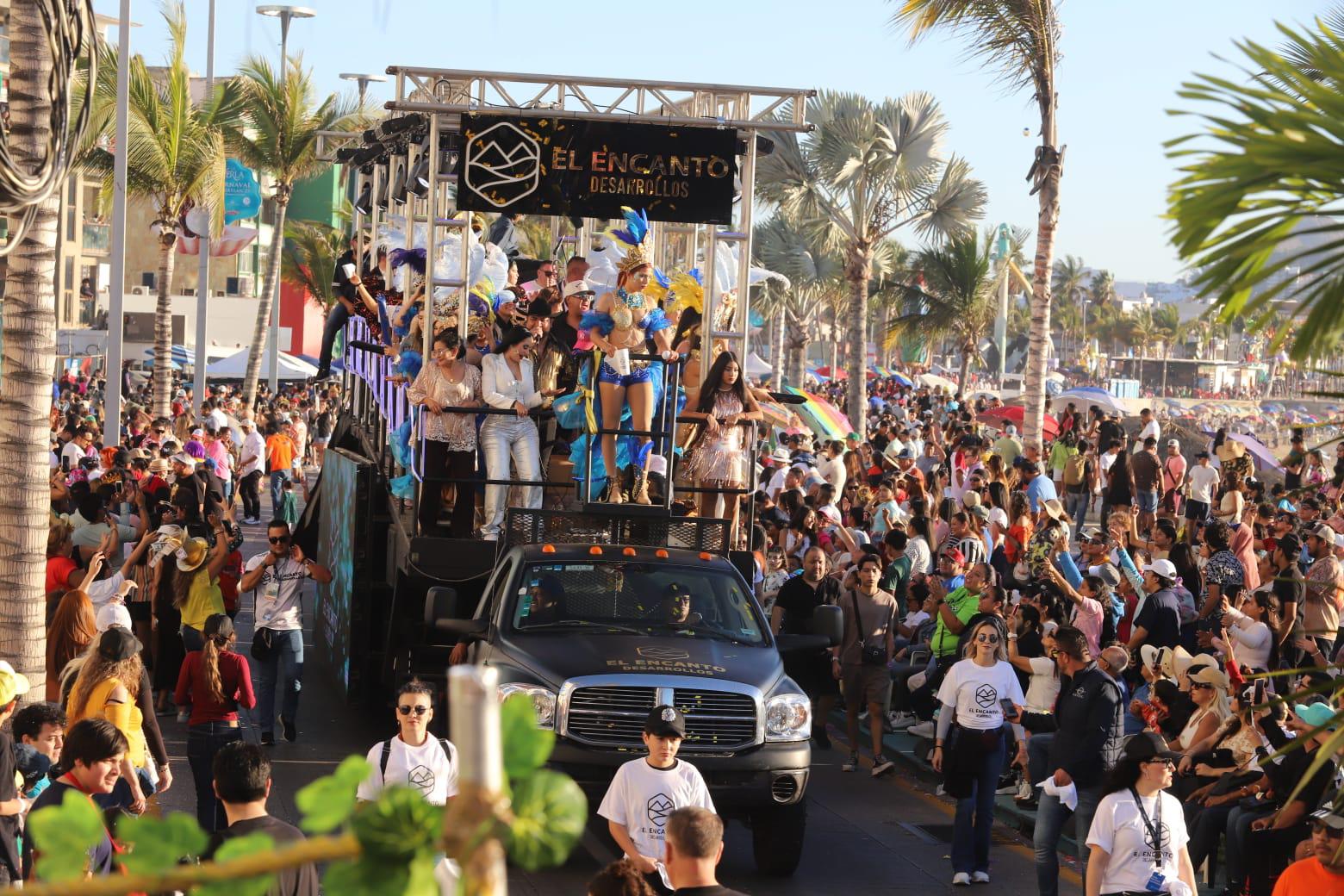 $!Vive Mazatlán la emoción del primer desfile del Carnaval de Mazatlán