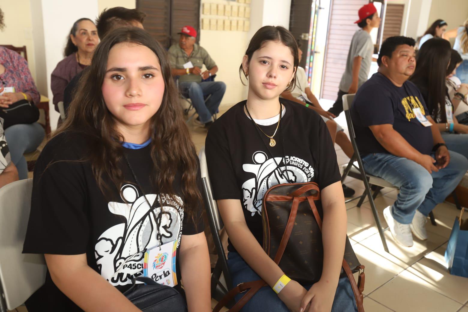 $!Perla y María presentes en el evento.