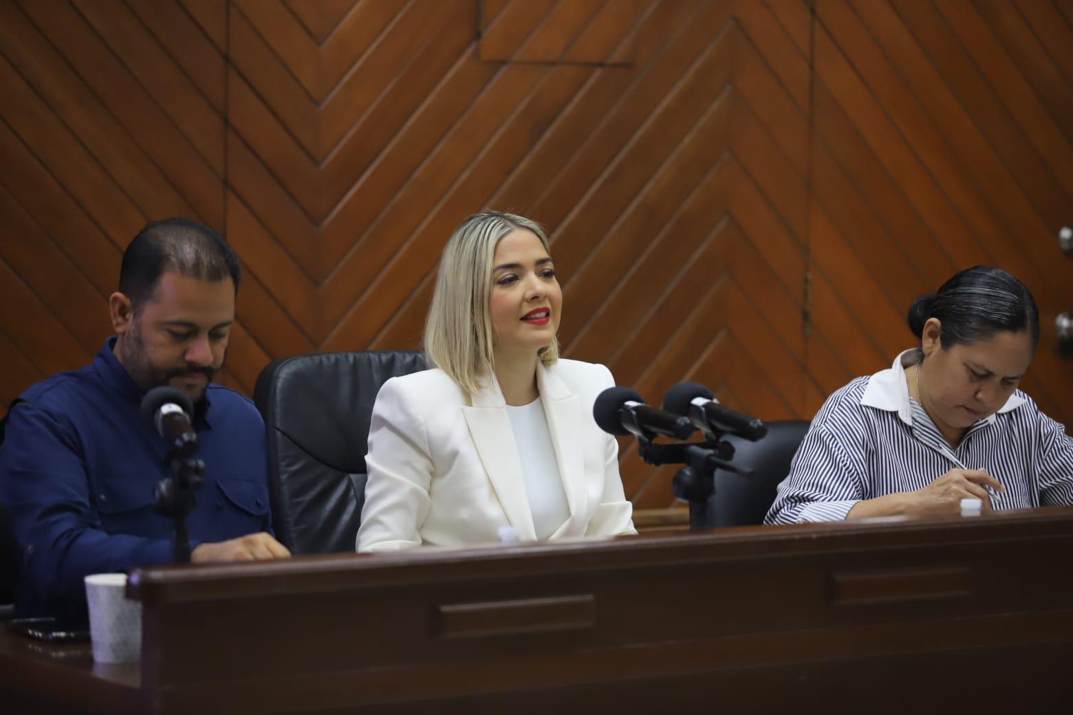 $!Cabildo de Mazatlán corrige error en Plan de Desarrollo Urbano y reforma reglamento de construcción