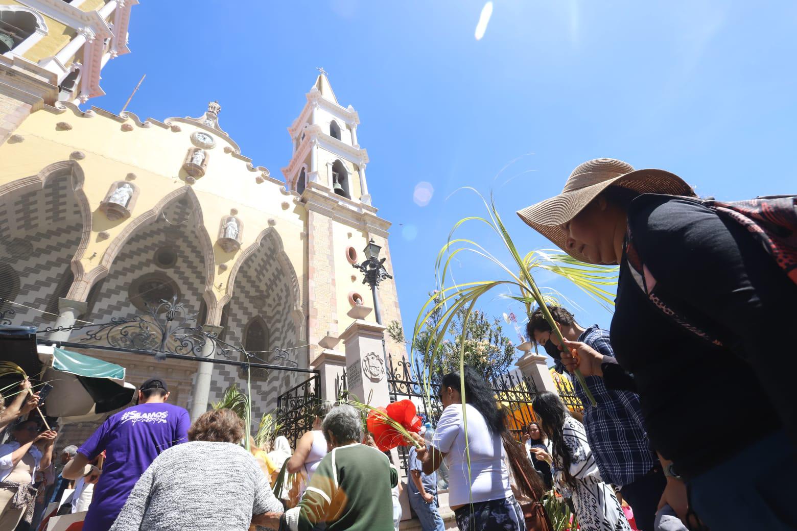 $!Arranca la Pascua Juvenil de Mazatlán con procesión y misa de Domingo de Ramos
