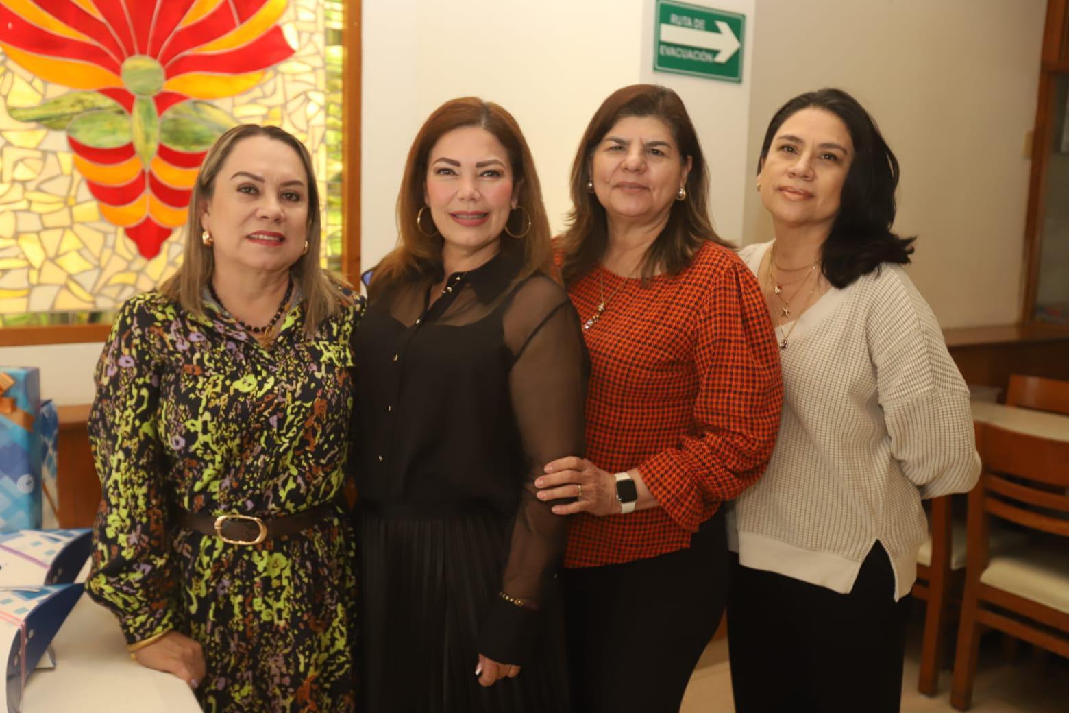 $!Elva Aguirre, Elizabeth Peraza, María de Jesús Urías y Guillermina García, anfitrionas de la convivencia.