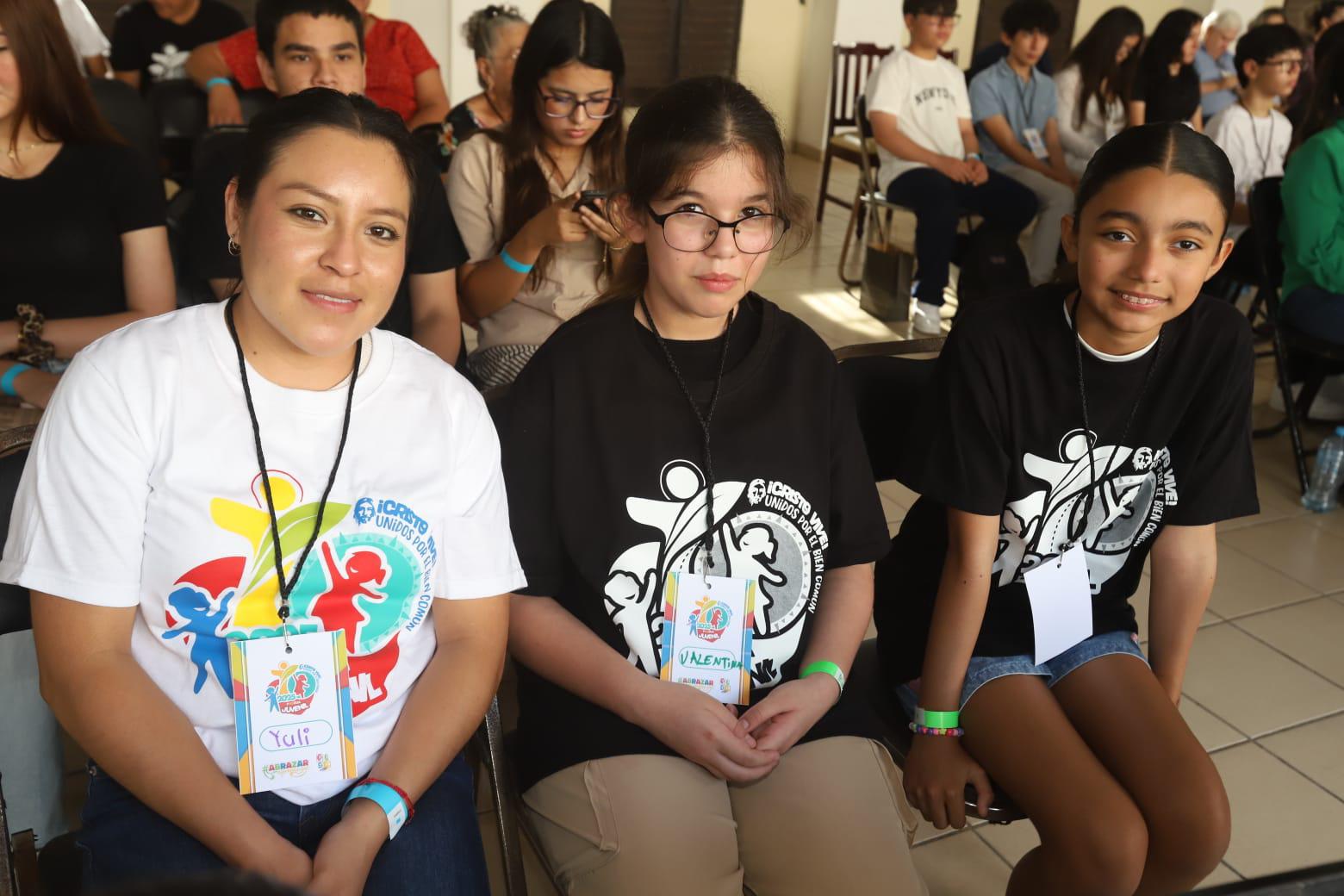 $!María Yulisa Baltazar Juárez, Valentina Bravo y Aura Isabela Osuna.