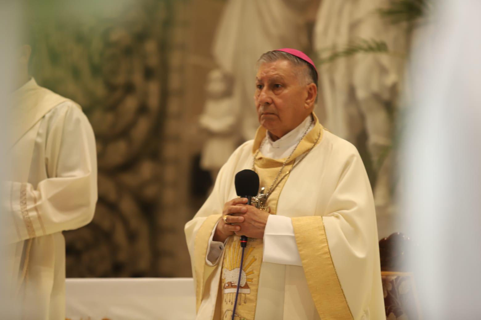 $!Sacerdotes de la Diócesis de Mazatlán renuevan sus promesas en la Misa Crismal