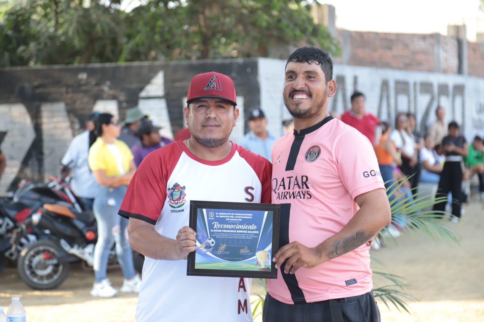 $!Homenajean a compañeros sindicalizados en Torneo STASAM
