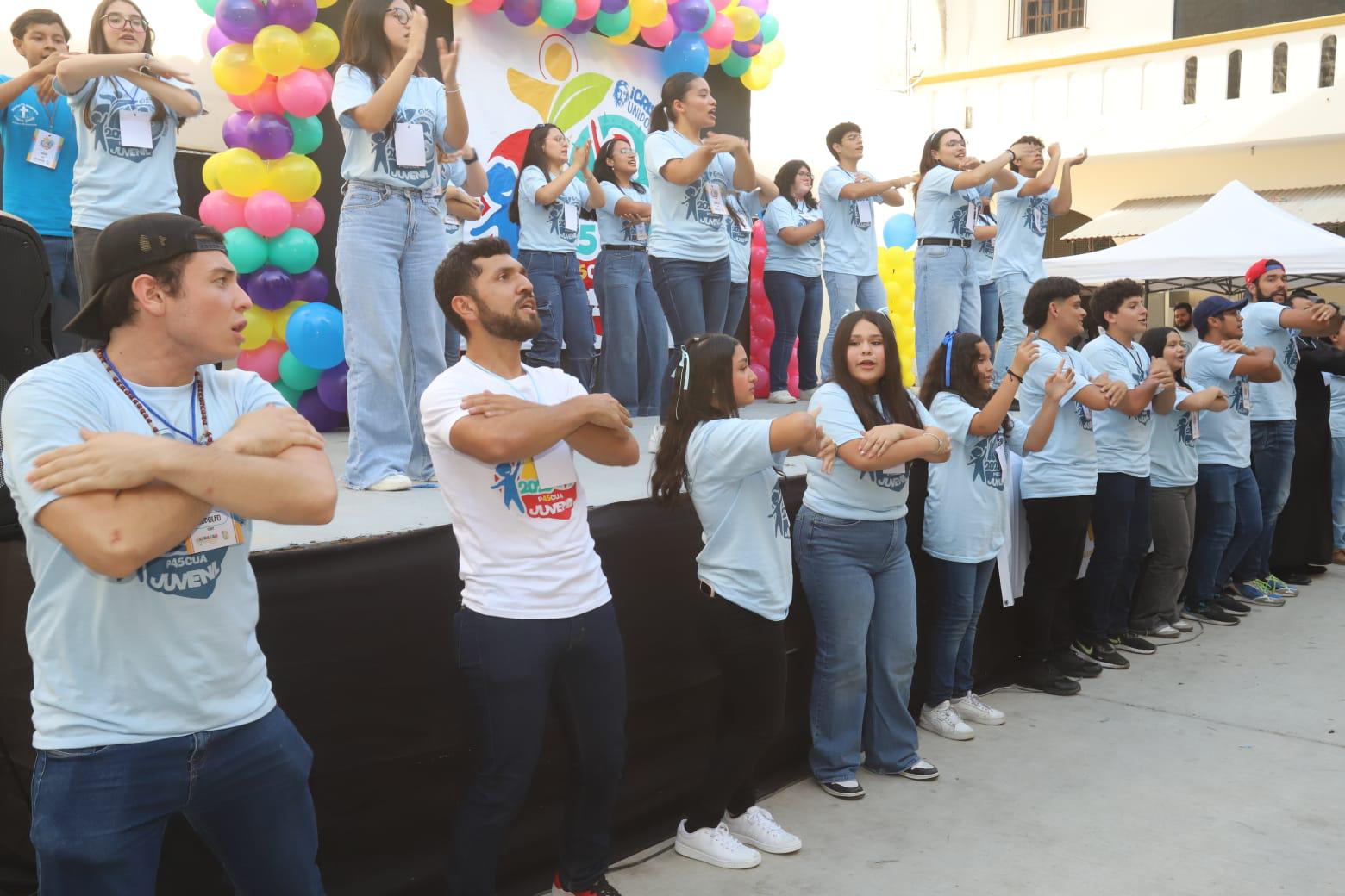 $!Viven con fervor esta Semana Santa la Pascua Juvenil de Mazatlán 2025