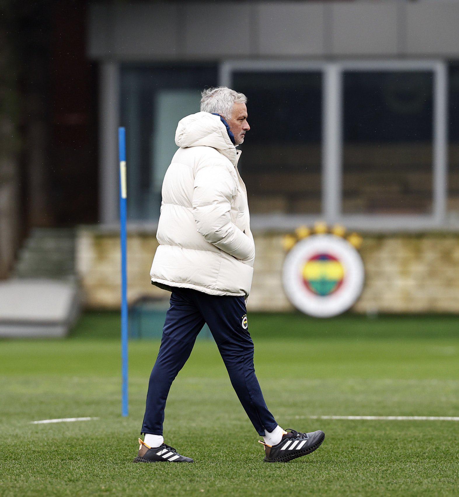 $!Mourinho sancionado: 4 partidos y multa por conducta antideportiva