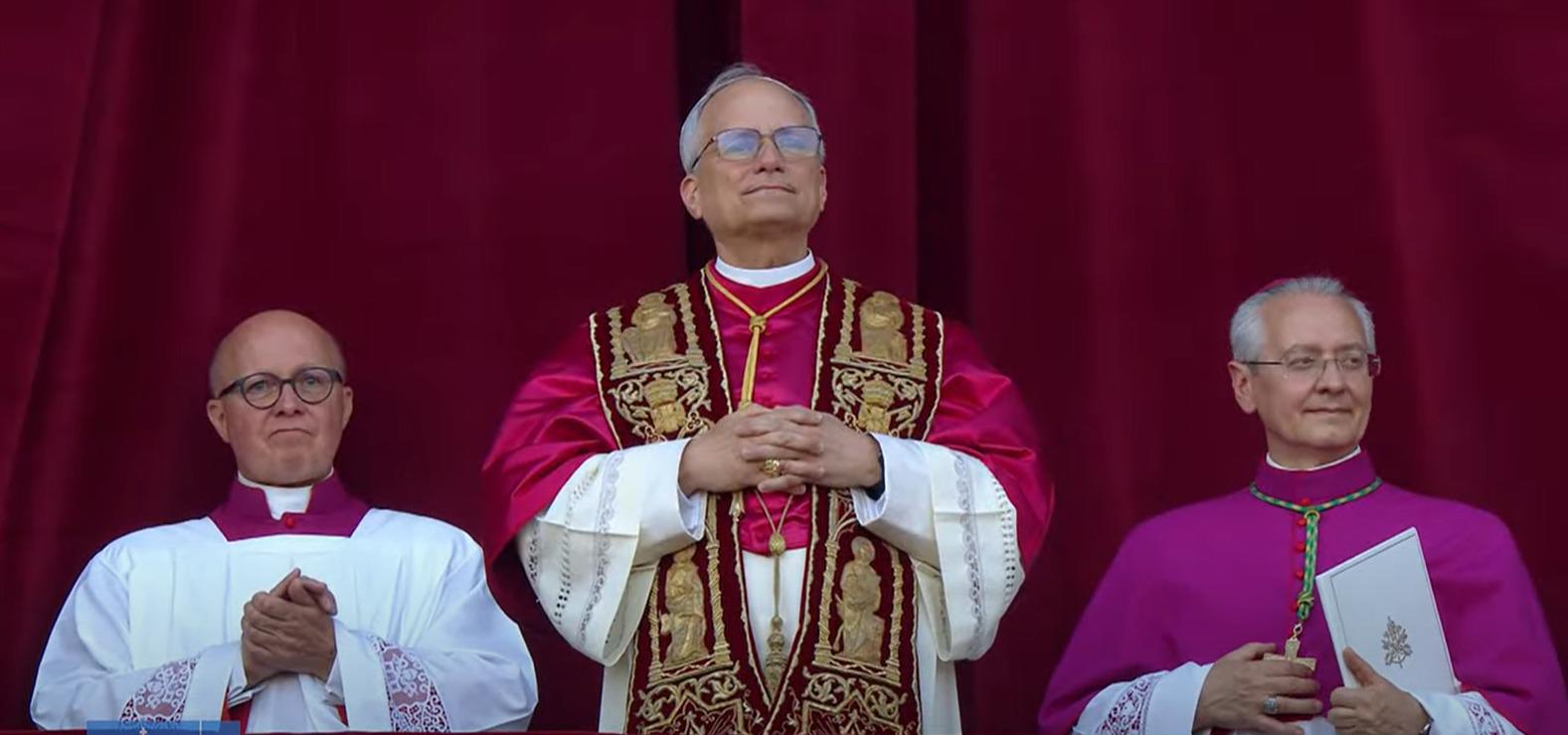$!León XIV envía un mensaje de paz, en su primer mensaje como Papa