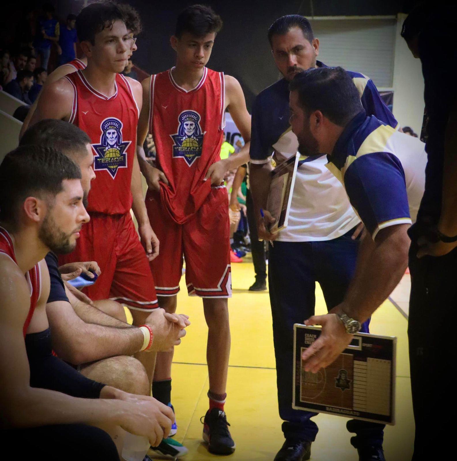 $!Duelo madre-hijo al abrir Piratas Basketball temporada en casa