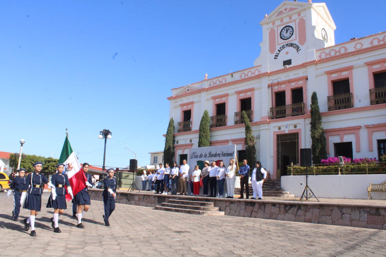 $!Conmemoran en Rosario el Día de la Bandera