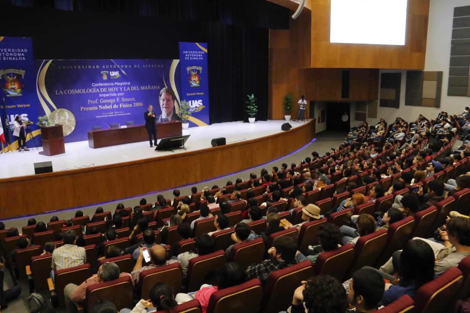 $!‘Todo está a punto de cambiar’, advierte el Nobel George Smoot en Culiacán