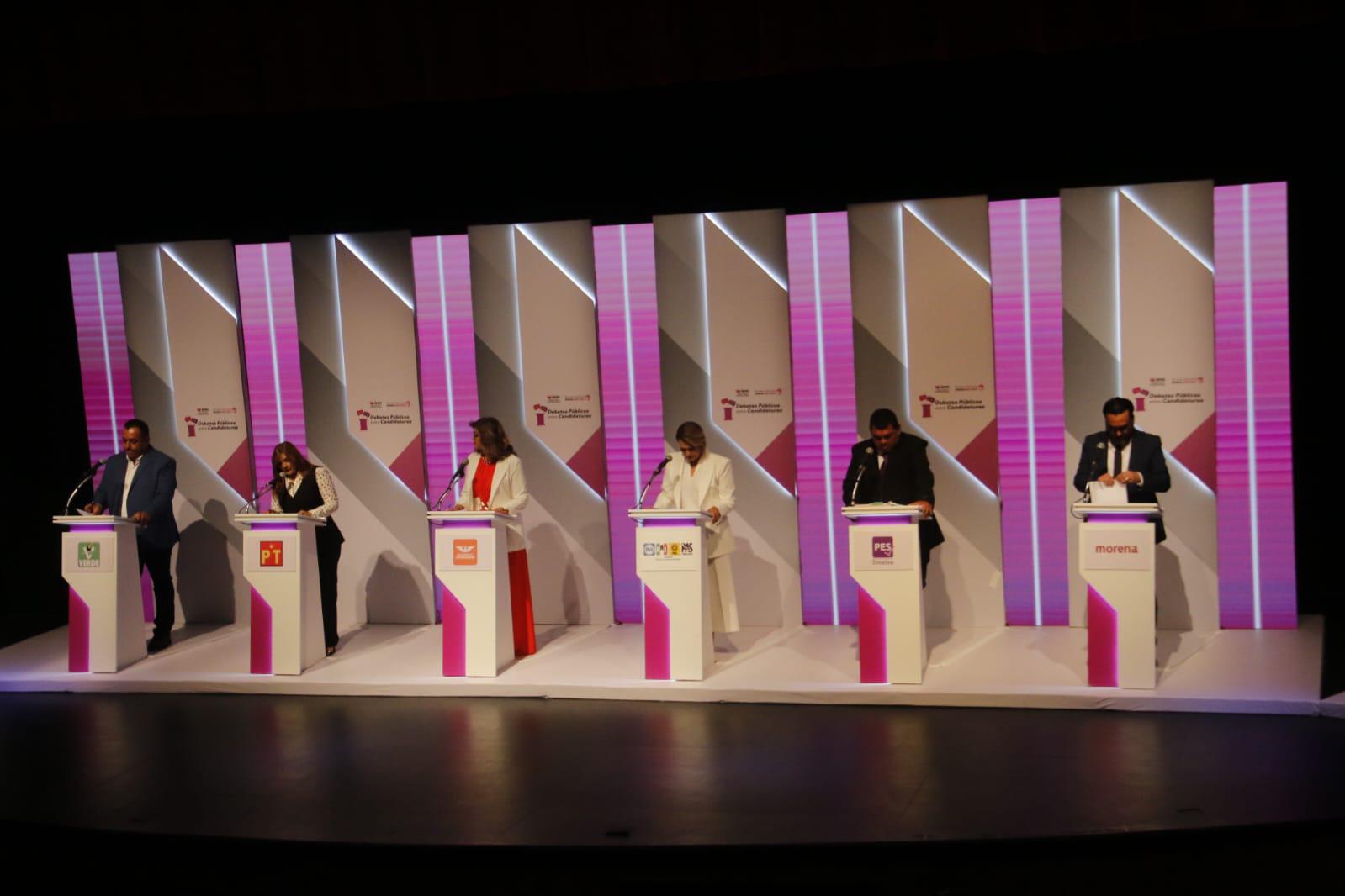 $!Debate por Alcaldía de Culiacán: descontrol en el público y un poco de propuestas