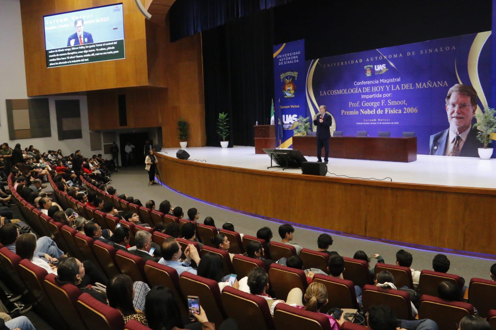 $!‘Todo está a punto de cambiar’, advierte el Nobel George Smoot en Culiacán