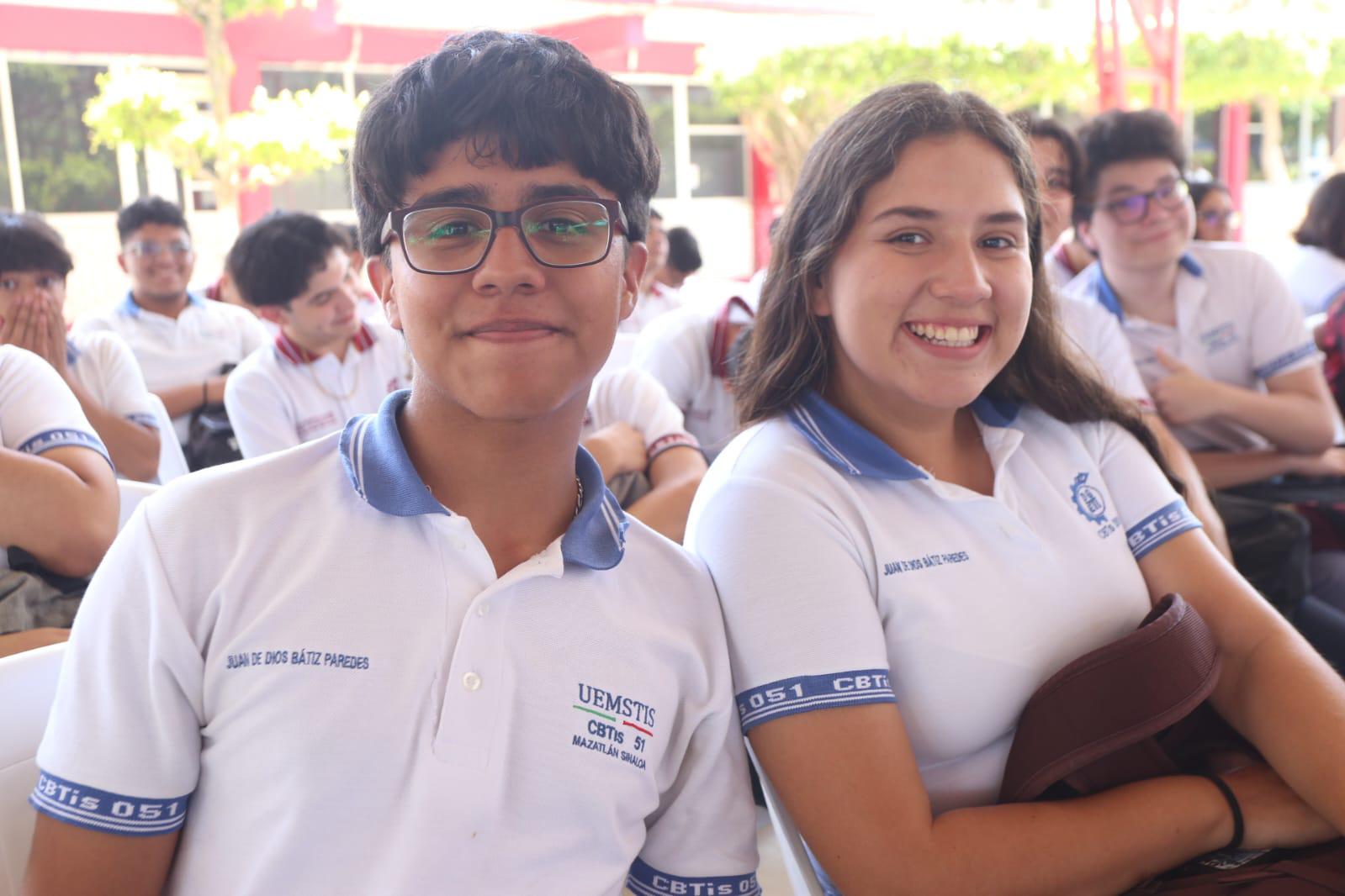 $!Rubén Vega y Karol Zazueta.