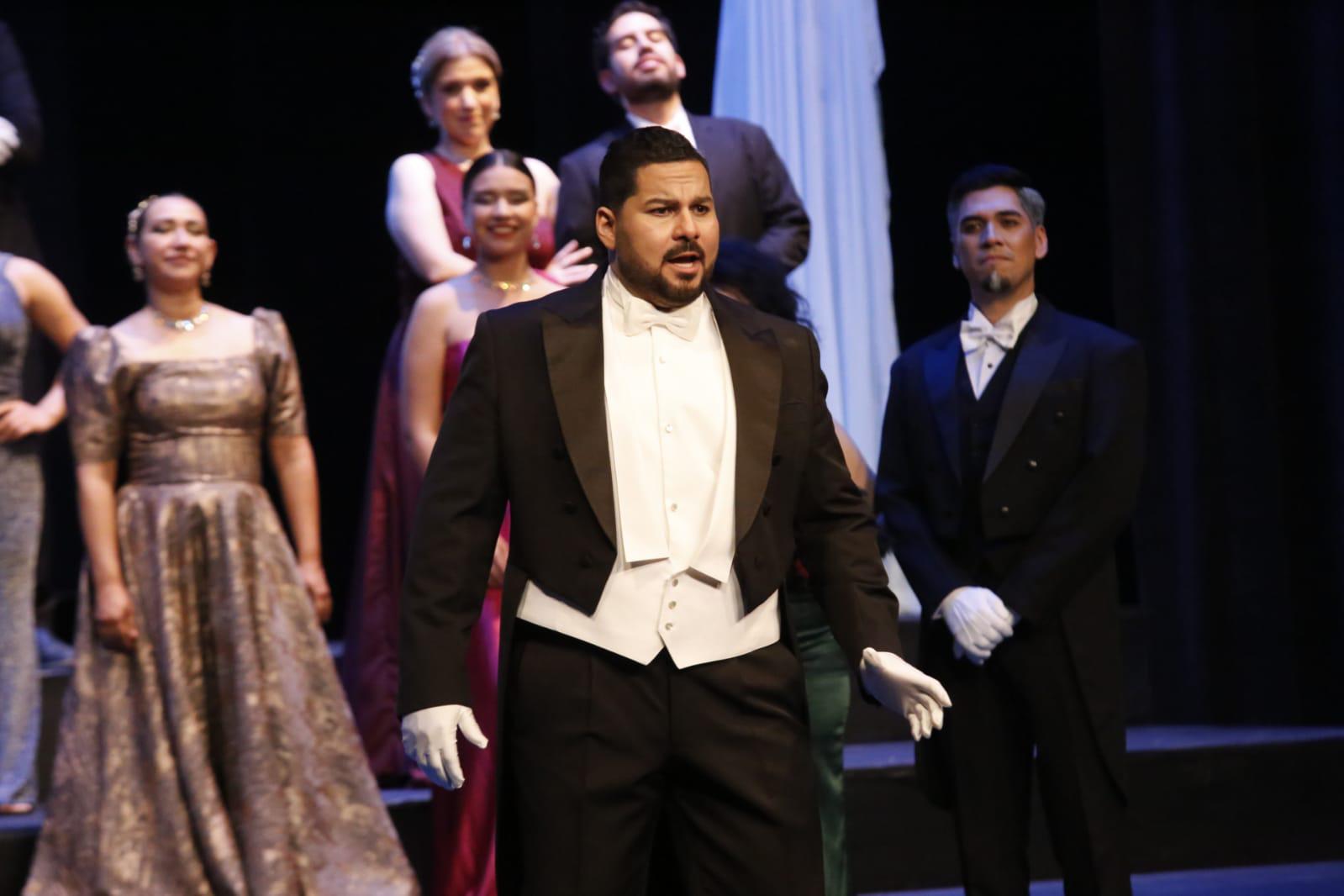 $!De Viena a Mazatlán, Carlos Osuna interpreta ‘La Traviata’