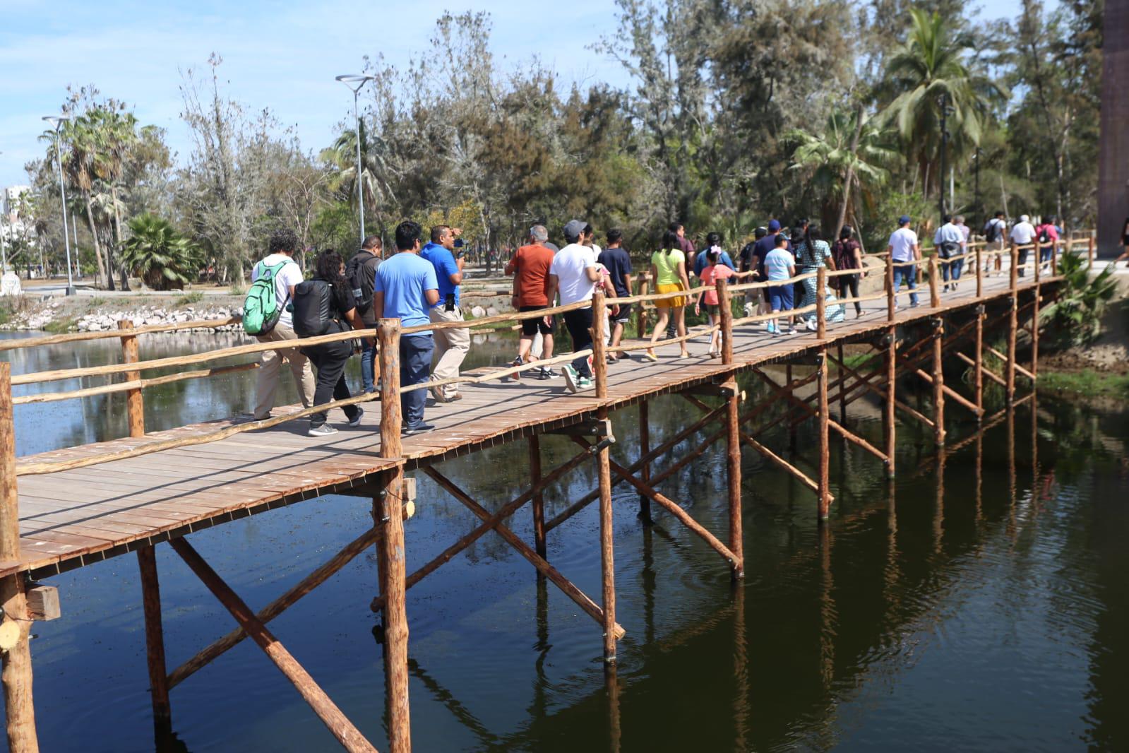 $!El Gran Acuario Mazatlán recibió a sus primeros visitantes este sábado