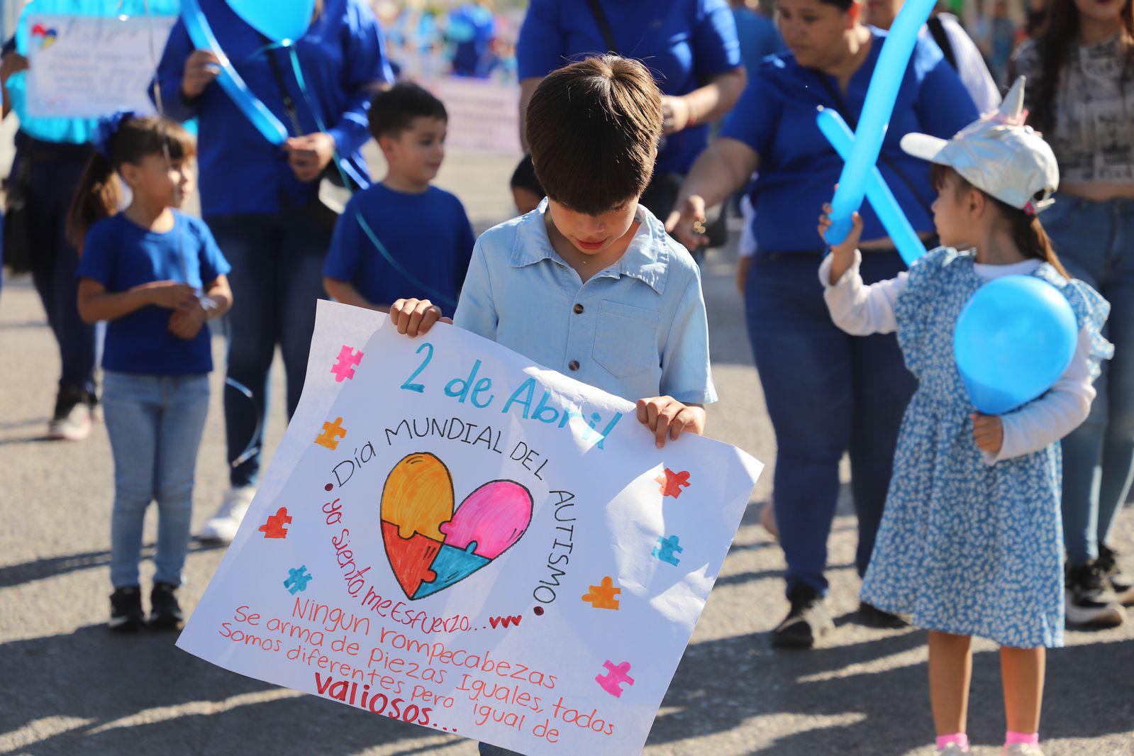 $!Marchan en Elota por el Día Mundial de la Concienciación sobre el Autismo