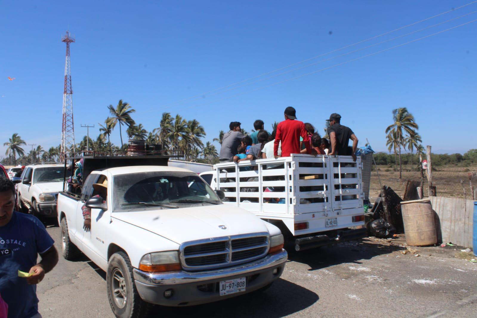 $!Reportan buena afluencia de visitantes a playas de Rosario