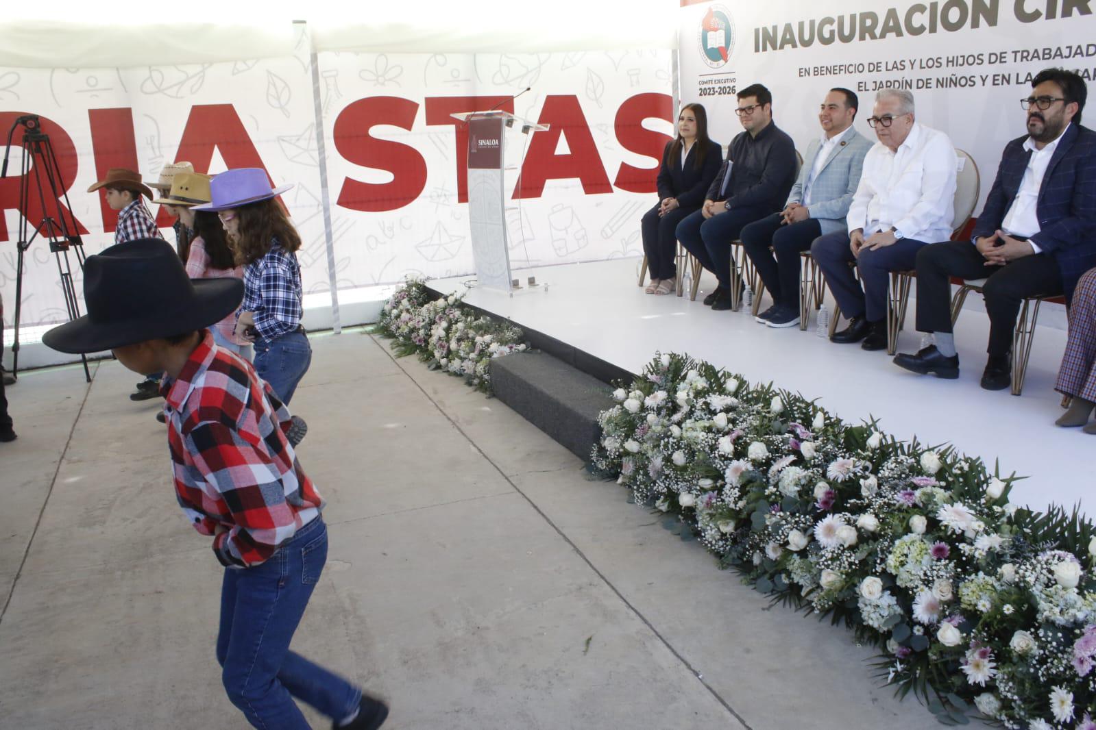 $!Inaugura Gobernador de Sinaloa circuito vial en primaria STASE, en Culiacán