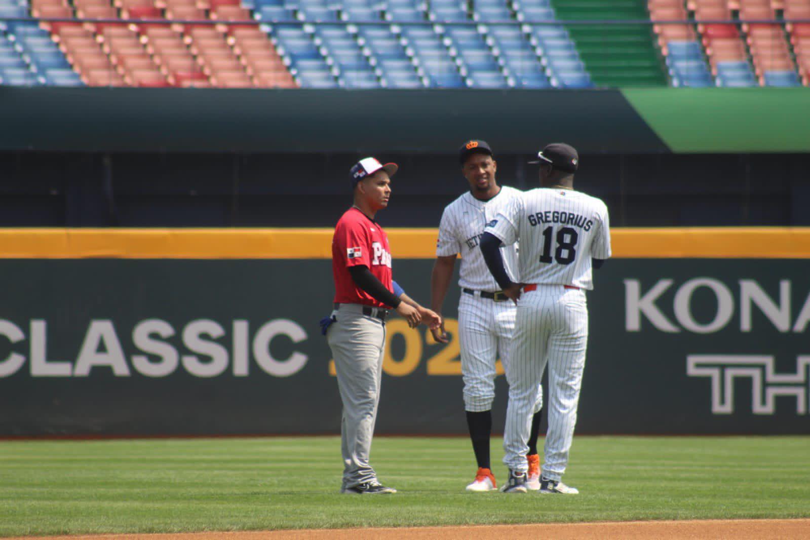 $!Xander Bogaerts y Jurickson Profar guían a Países Bajos sobre Panamá y lideran el Grupo A