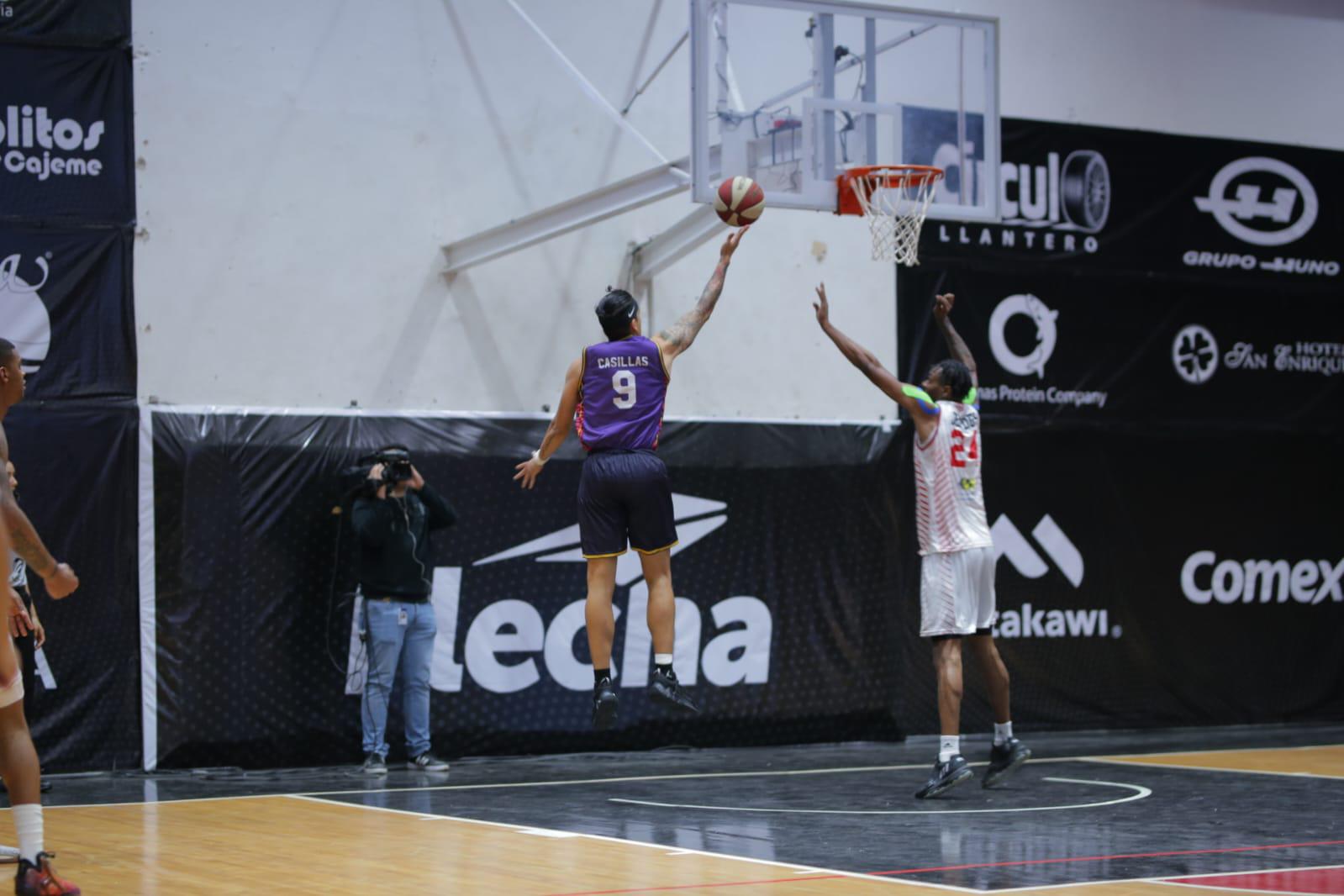 $!Venados Basketball da golpe de autoridad en Guaymas