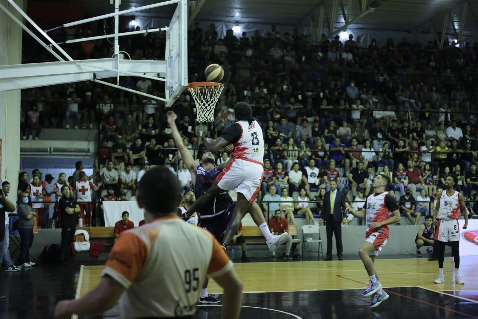 $!Venados Basketball se queda corto y cae en el segundo de la serie ante Ostioneros de Guaymas