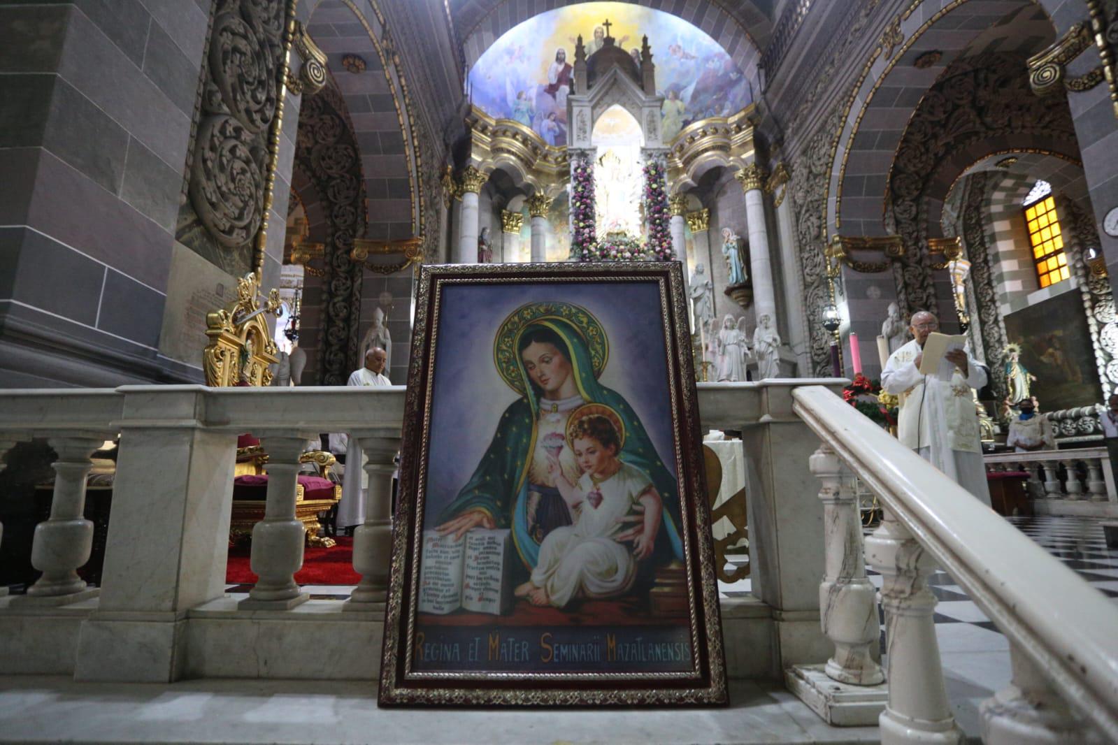 $!De manteles largos la Diócesis de Mazatlán; festeja este jueves a la Patrona de Catedral