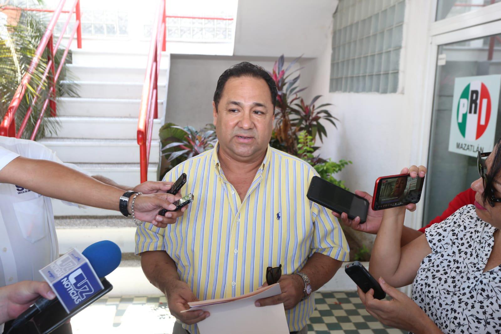 $!Fernando Pucheta presenta su renuncia al PRI