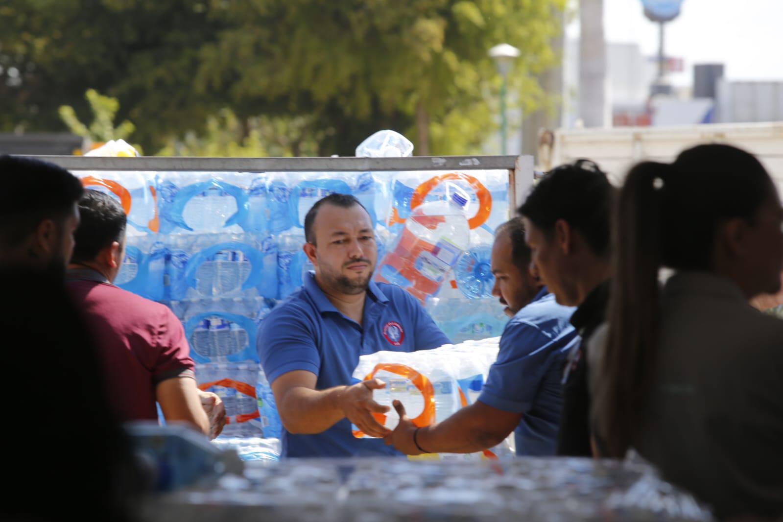 $!Por cuarto año consecutivo, Gobierno de Sinaloa recolecta agua embotellada para comunidades con carencia